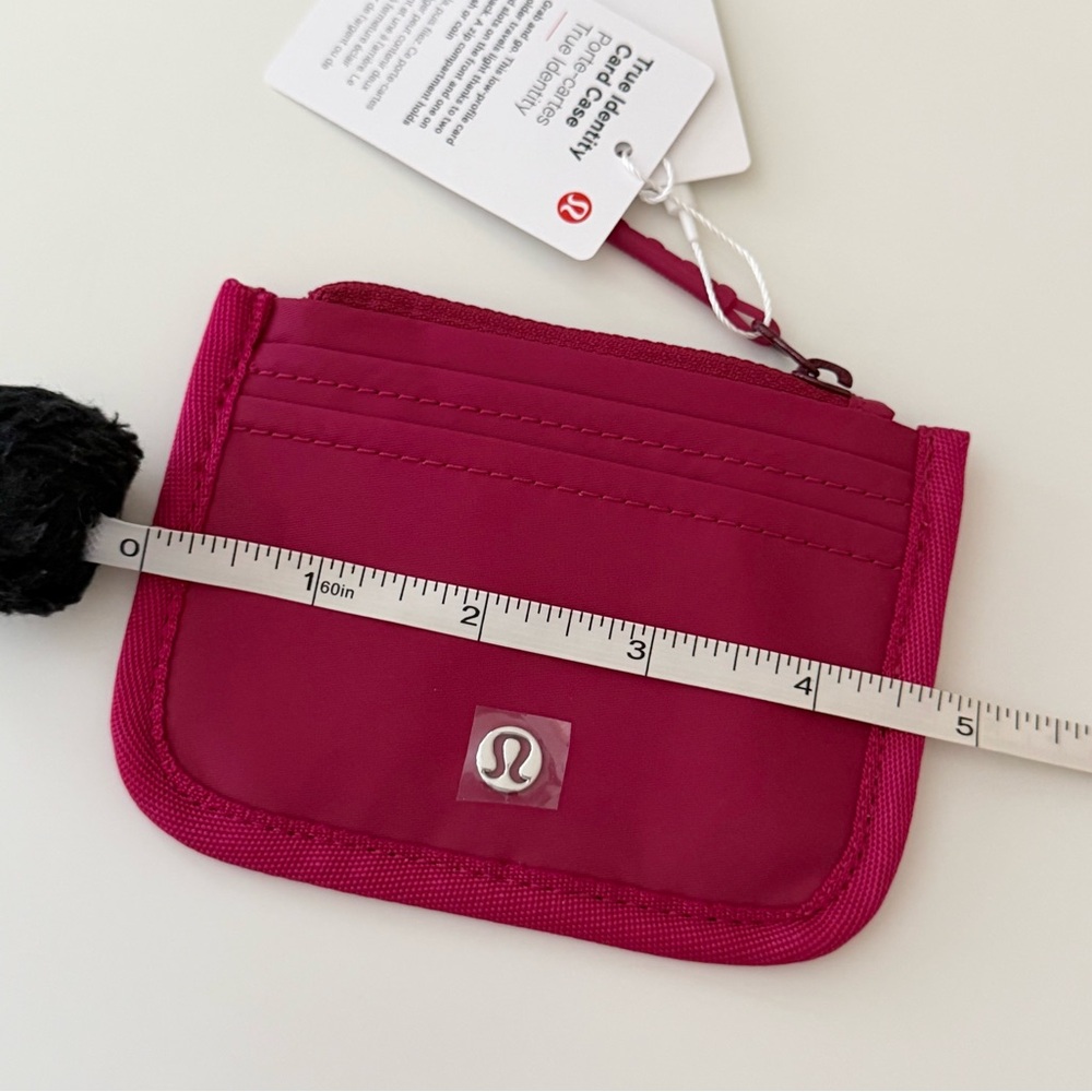 NWT Lululemon True Identity Card Case - Picture 9 of 10
